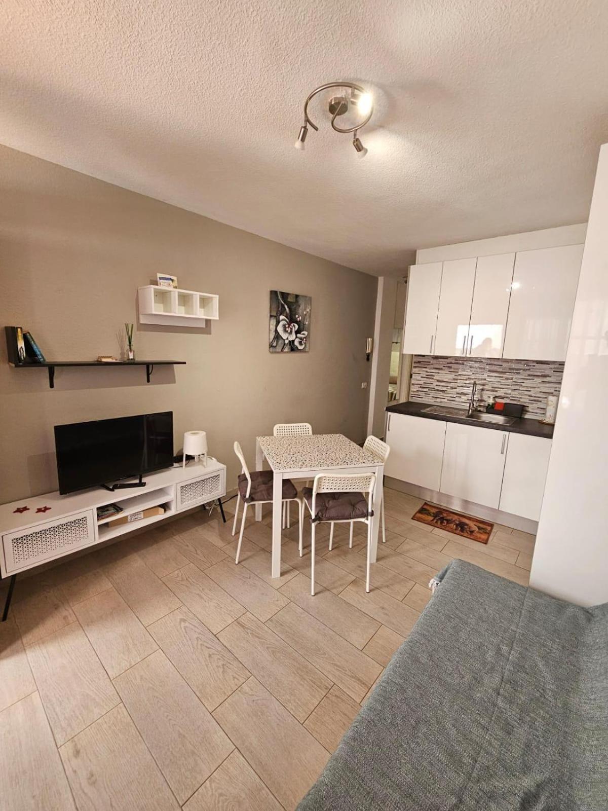 Apartment Diamond Cristianos Los Cristianos (Tenerife)